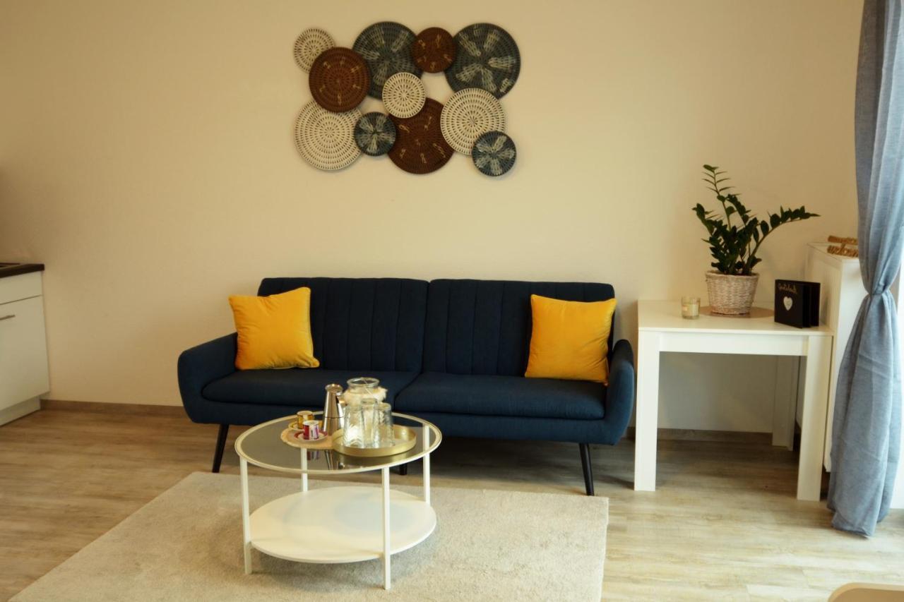 Unique Zentrale Moderne 2 Zimmer Wohnung nahe dem Park Villingen-Schwenningen Exterior foto